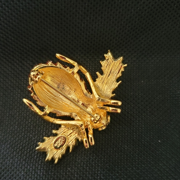 Joan Rivers Brooch - Picture 6 of 6